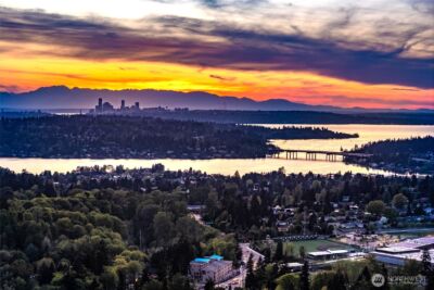 4701 133rd Avenue SE, Bellevue, WA 98006