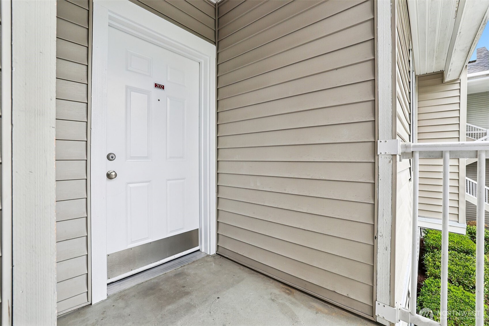 2009 196th Street SE #D202, Bothell, WA 98012