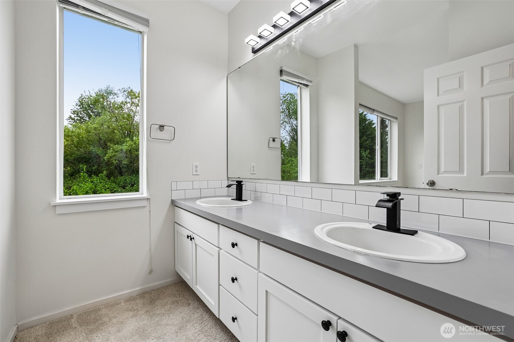 2009 196th Street SE #D202, Bothell, WA 98012