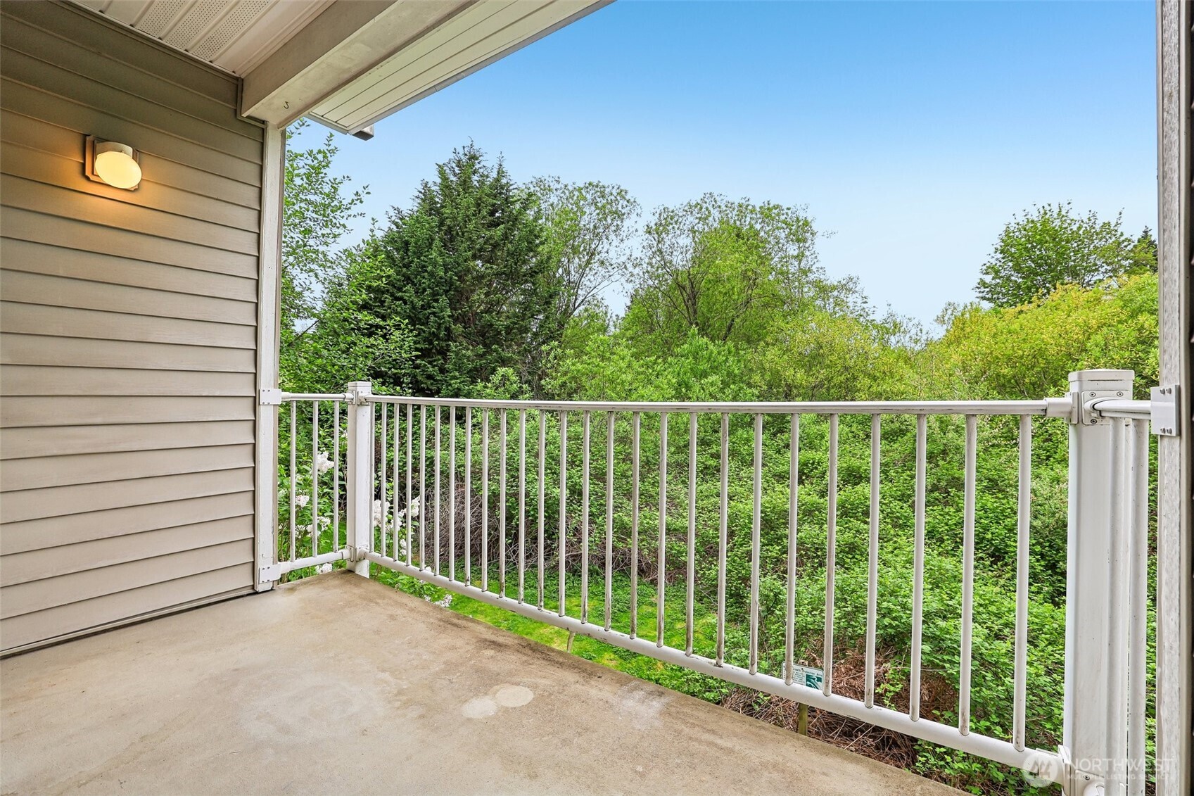 2009 196th Street SE #D202, Bothell, WA 98012