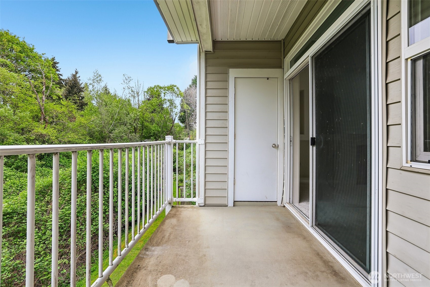 2009 196th Street SE #D202, Bothell, WA 98012