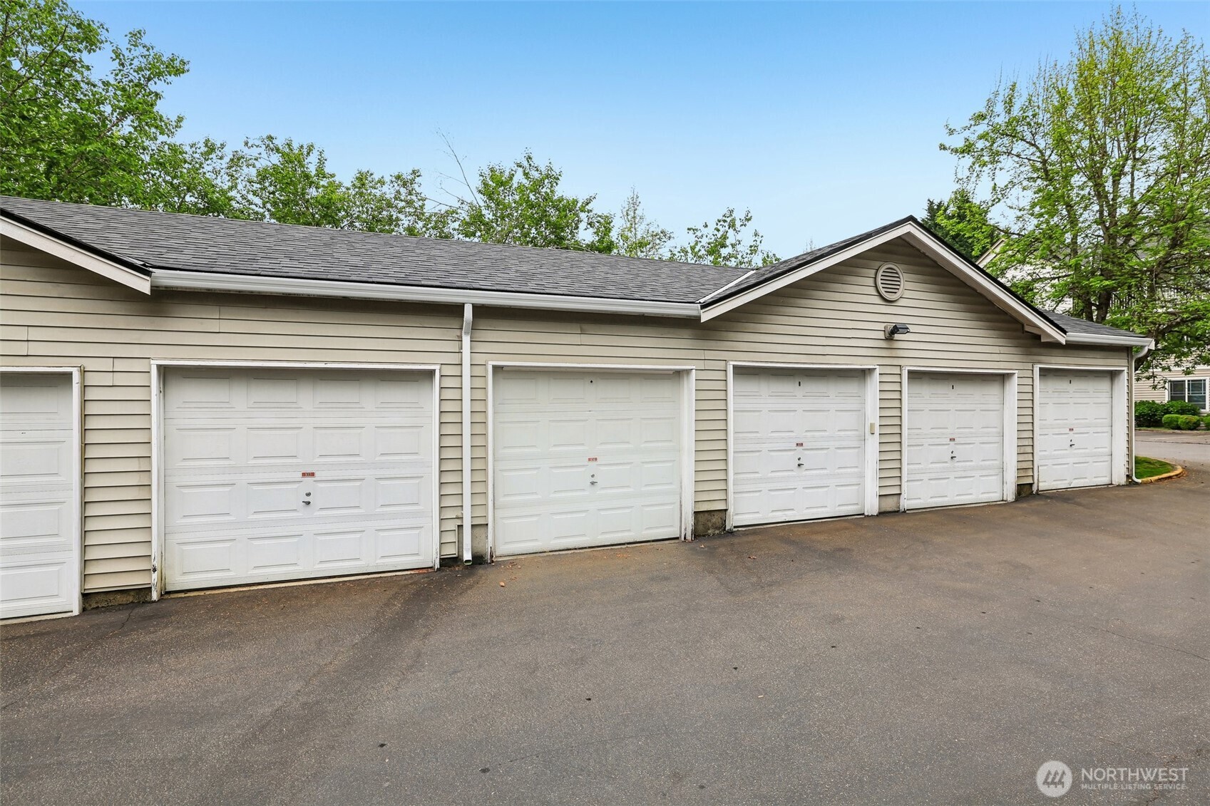 2009 196th Street SE #D202, Bothell, WA 98012