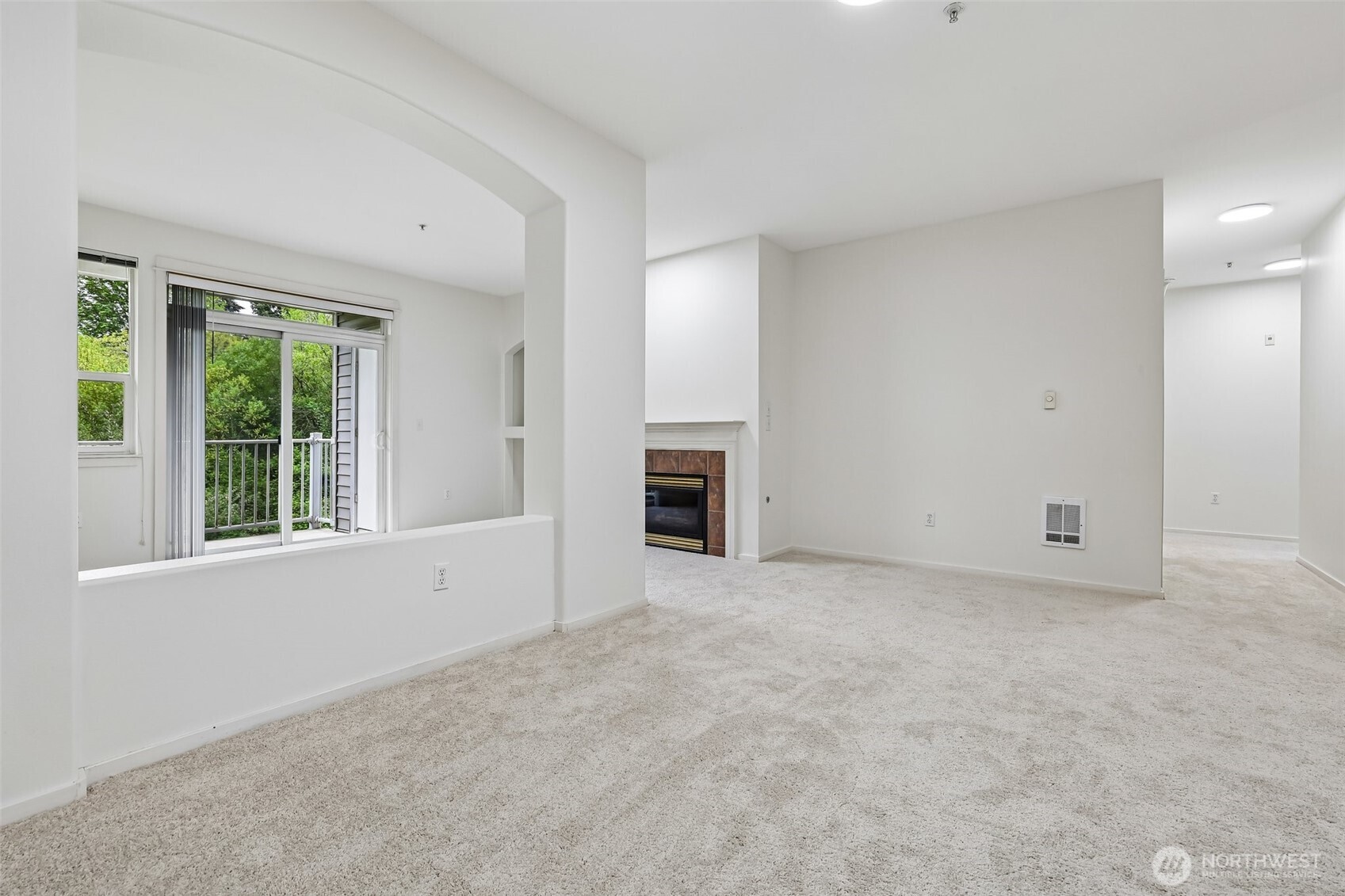 2009 196th Street SE #D202, Bothell, WA 98012