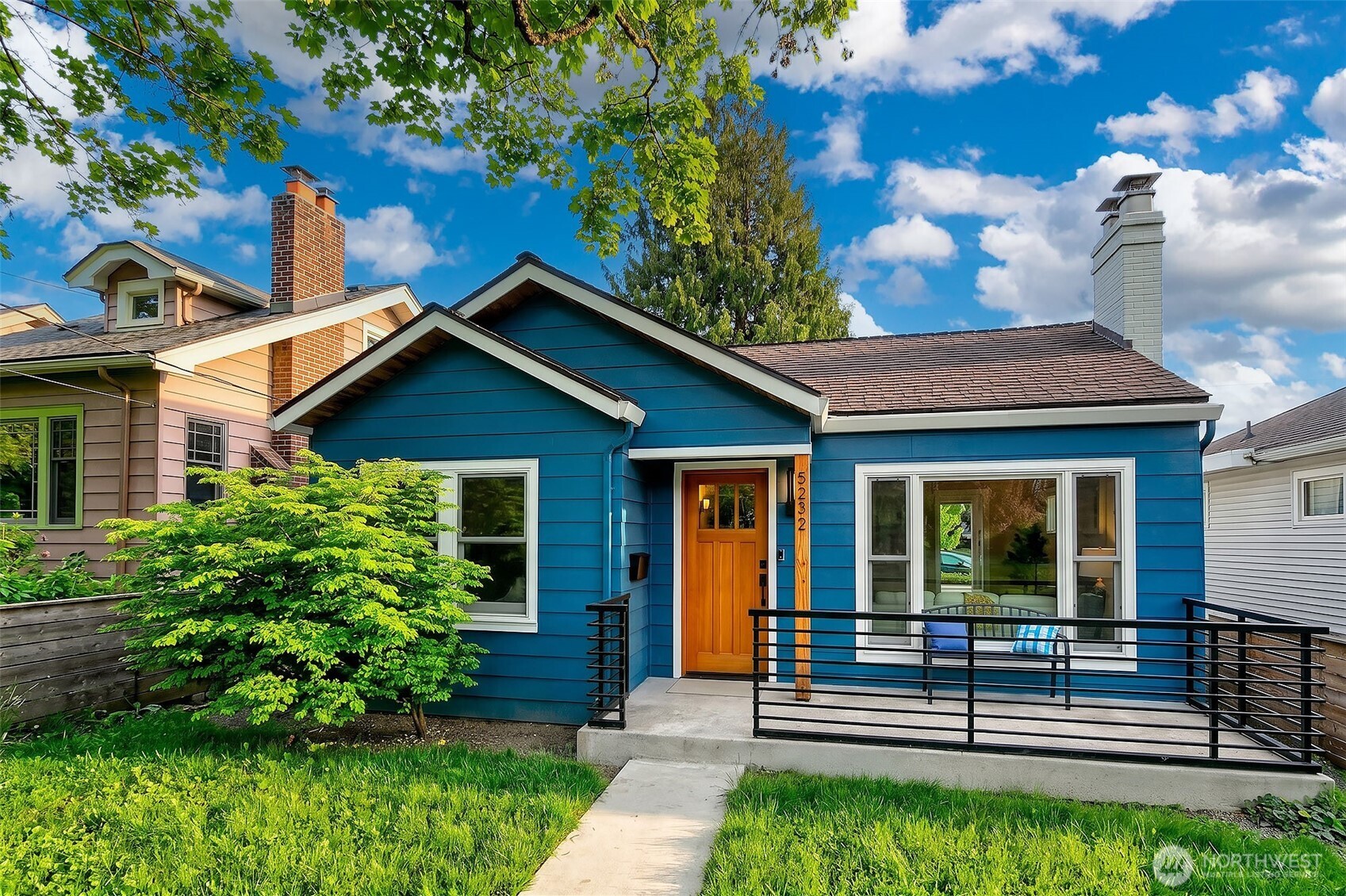 5232 38th Avenue NE, Seattle, WA 98105