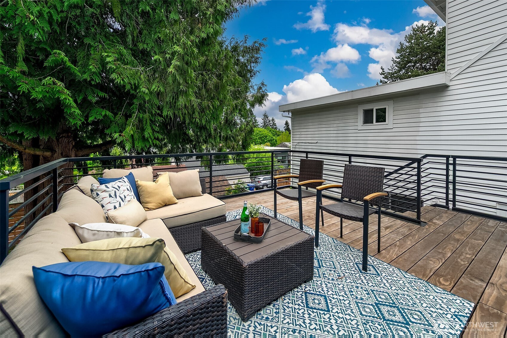 5232 38th Avenue NE, Seattle, WA 98105