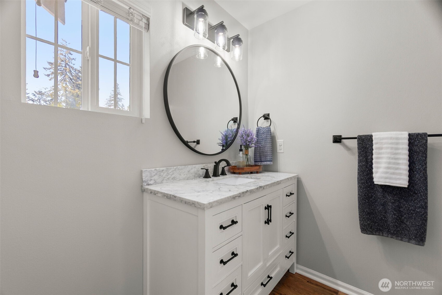 3653 London Loop NE, Lacey, WA 98516