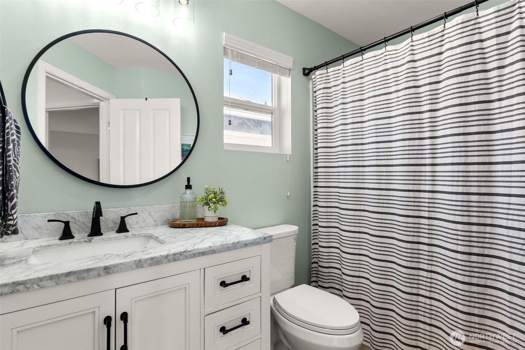 3653 London Loop NE, Lacey, WA 98516