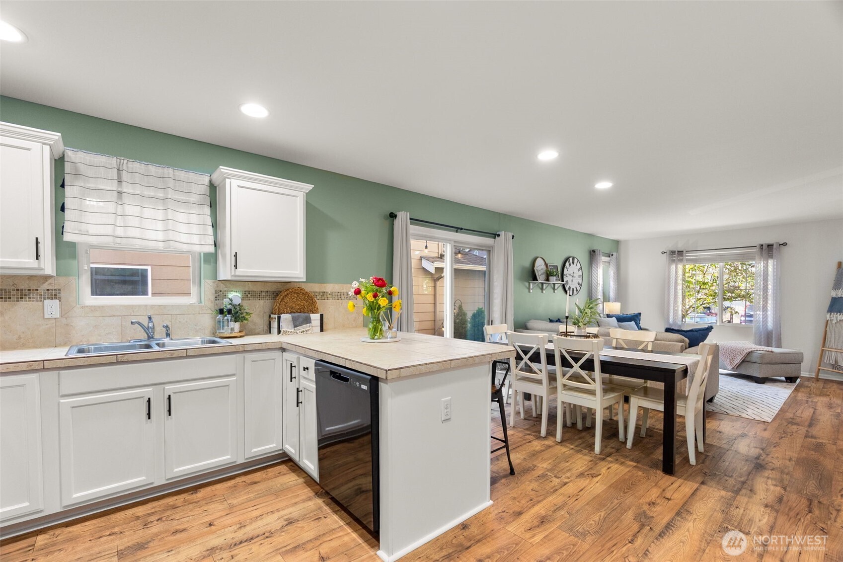 3653 London Loop NE, Lacey, WA 98516