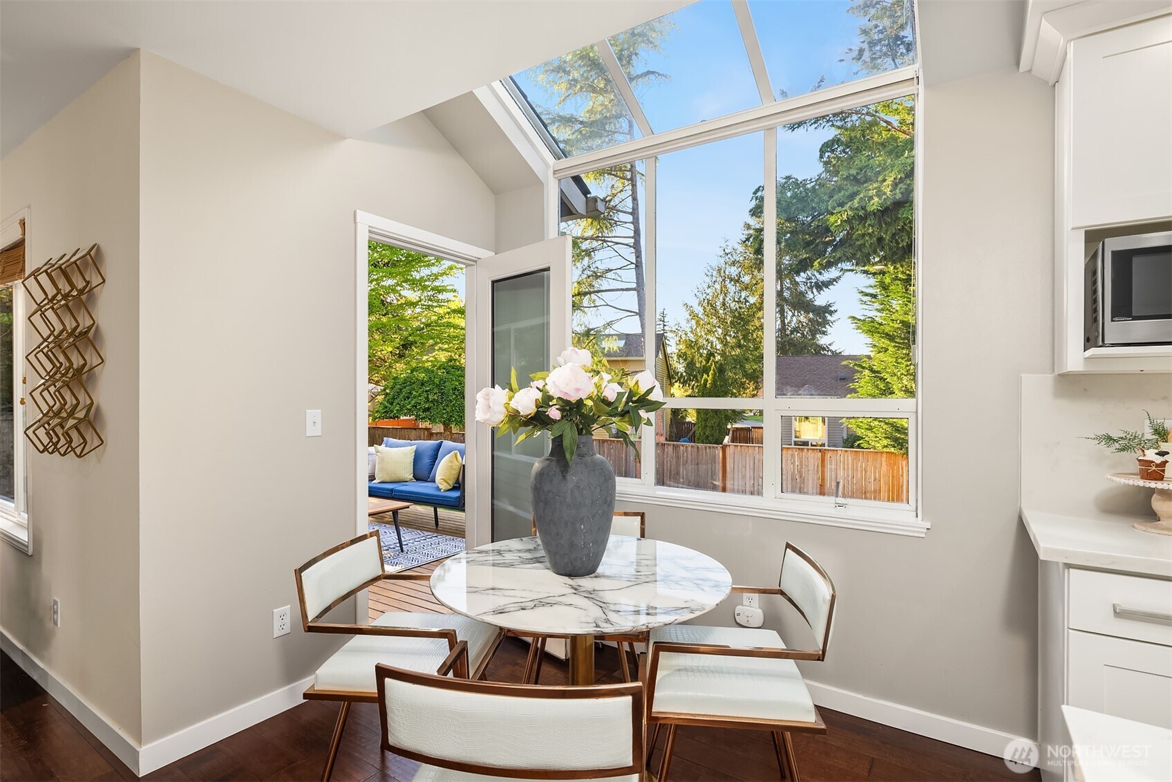 2462 238th Place NE, Sammamish, WA 98074