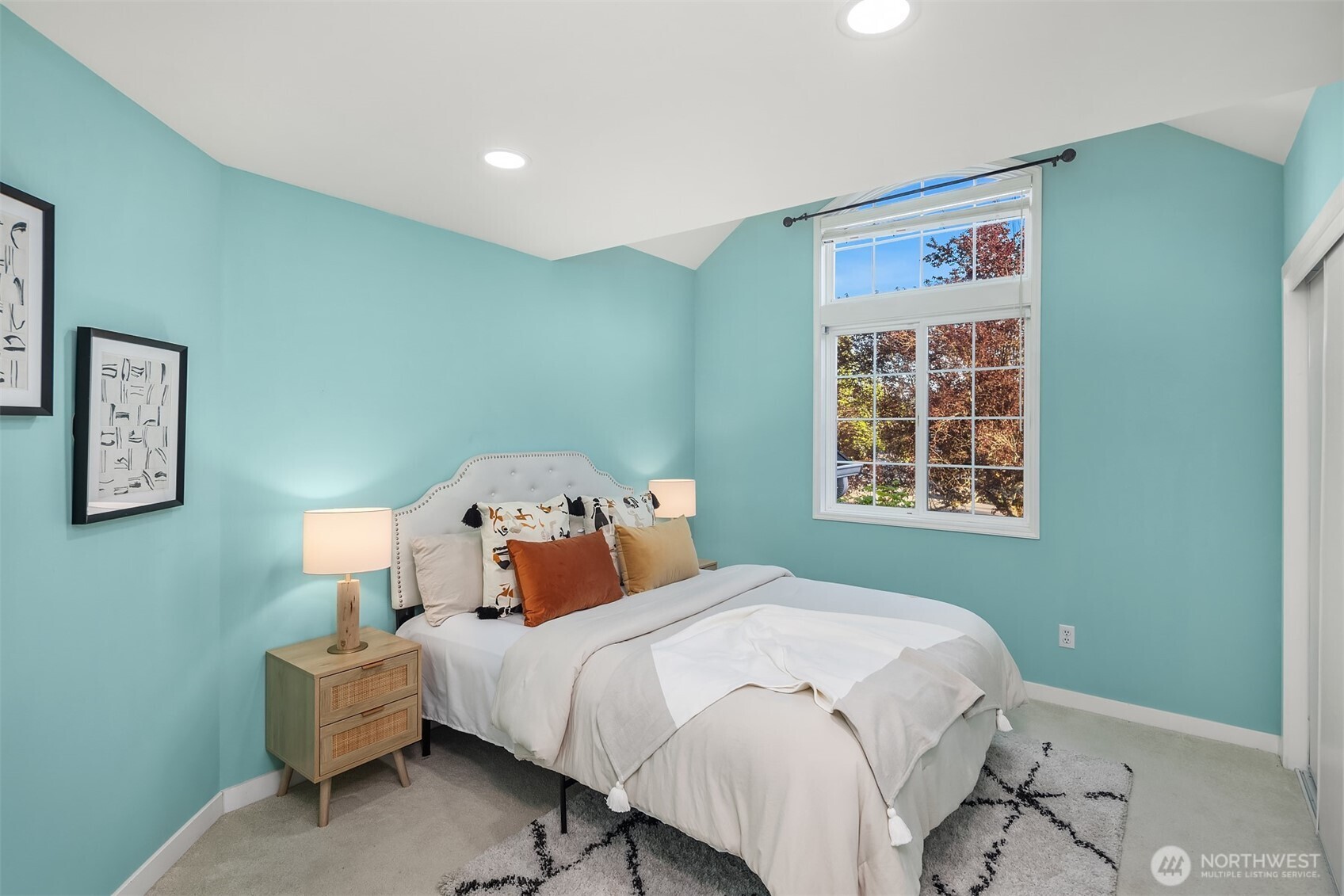 2462 238th Place NE, Sammamish, WA 98074