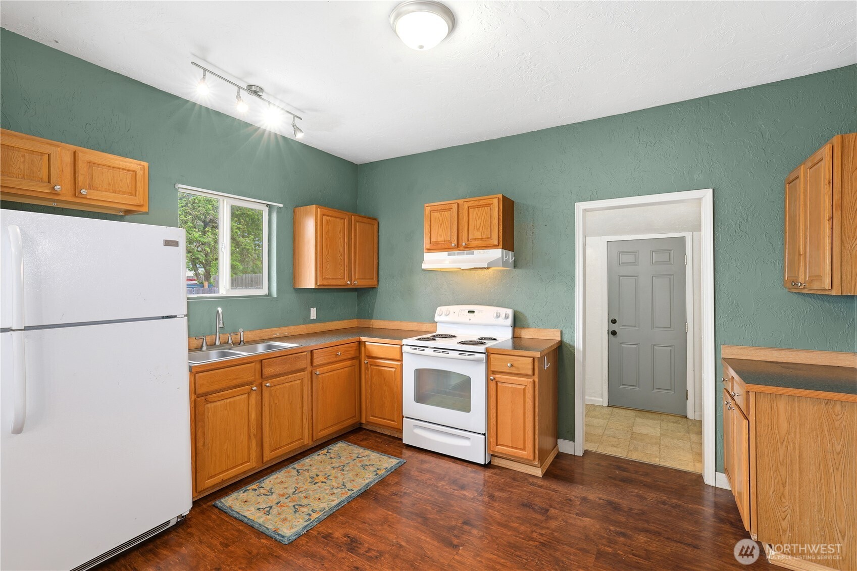 1241 S State Street , Tacoma, WA 98405