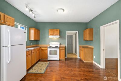 1241 S State Street , Tacoma, WA 98405 - Photo 13