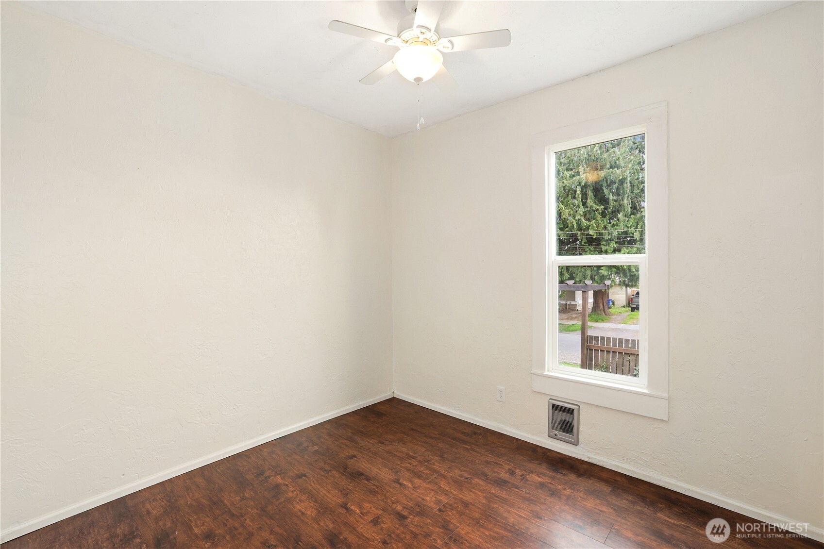 1241 S State Street , Tacoma, WA 98405