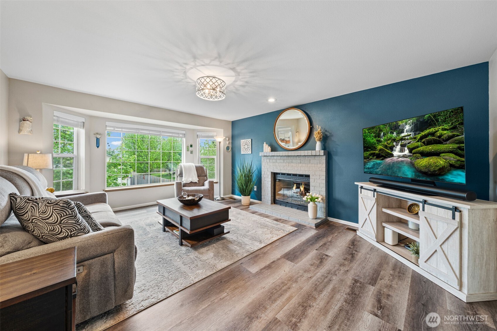 18503 71st Avenue Ct E, Puyallup, WA 98375-2355