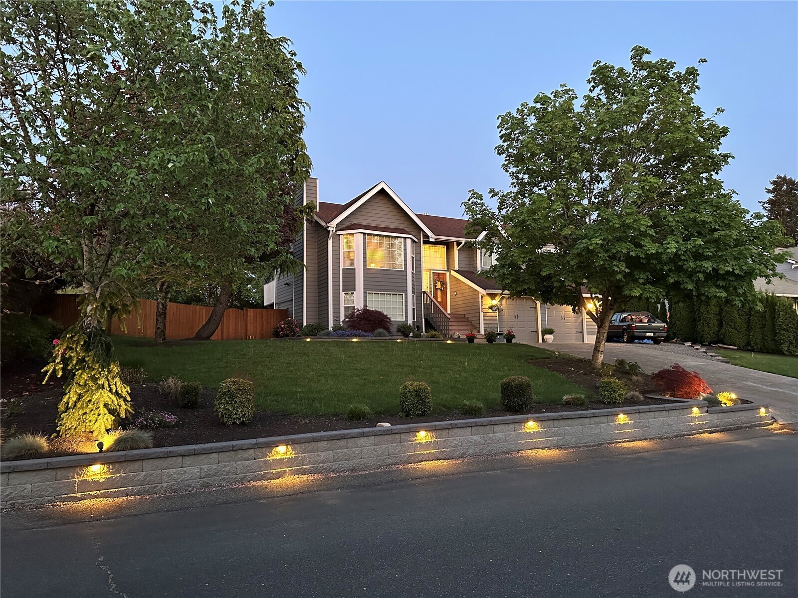 18503 71st Avenue Ct E, Puyallup, WA 98375-2355