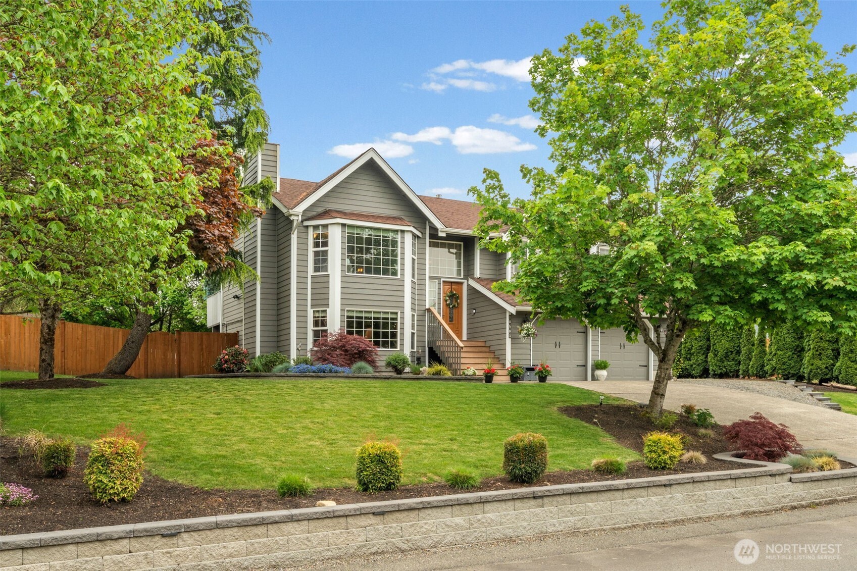 18503 71st Avenue Ct E, Puyallup, WA 98375-2355