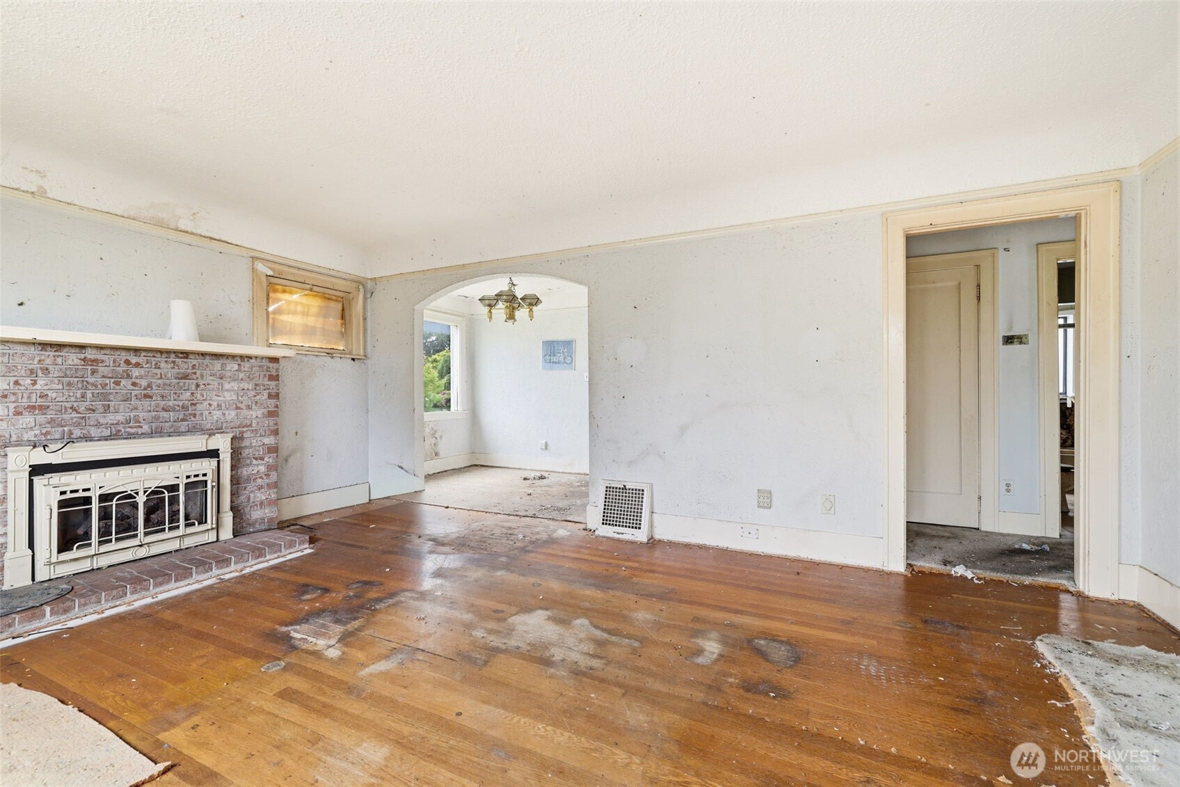 3704 N Tyler Street , Tacoma, WA 98407