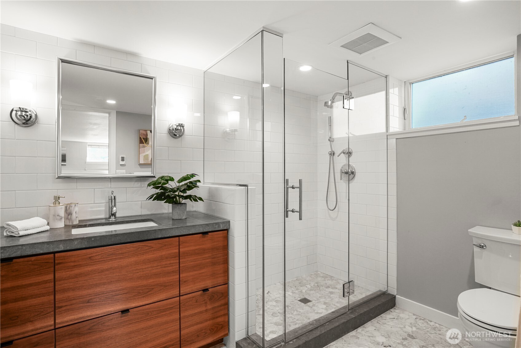7217 28th Avenue NW, Seattle, WA 98117