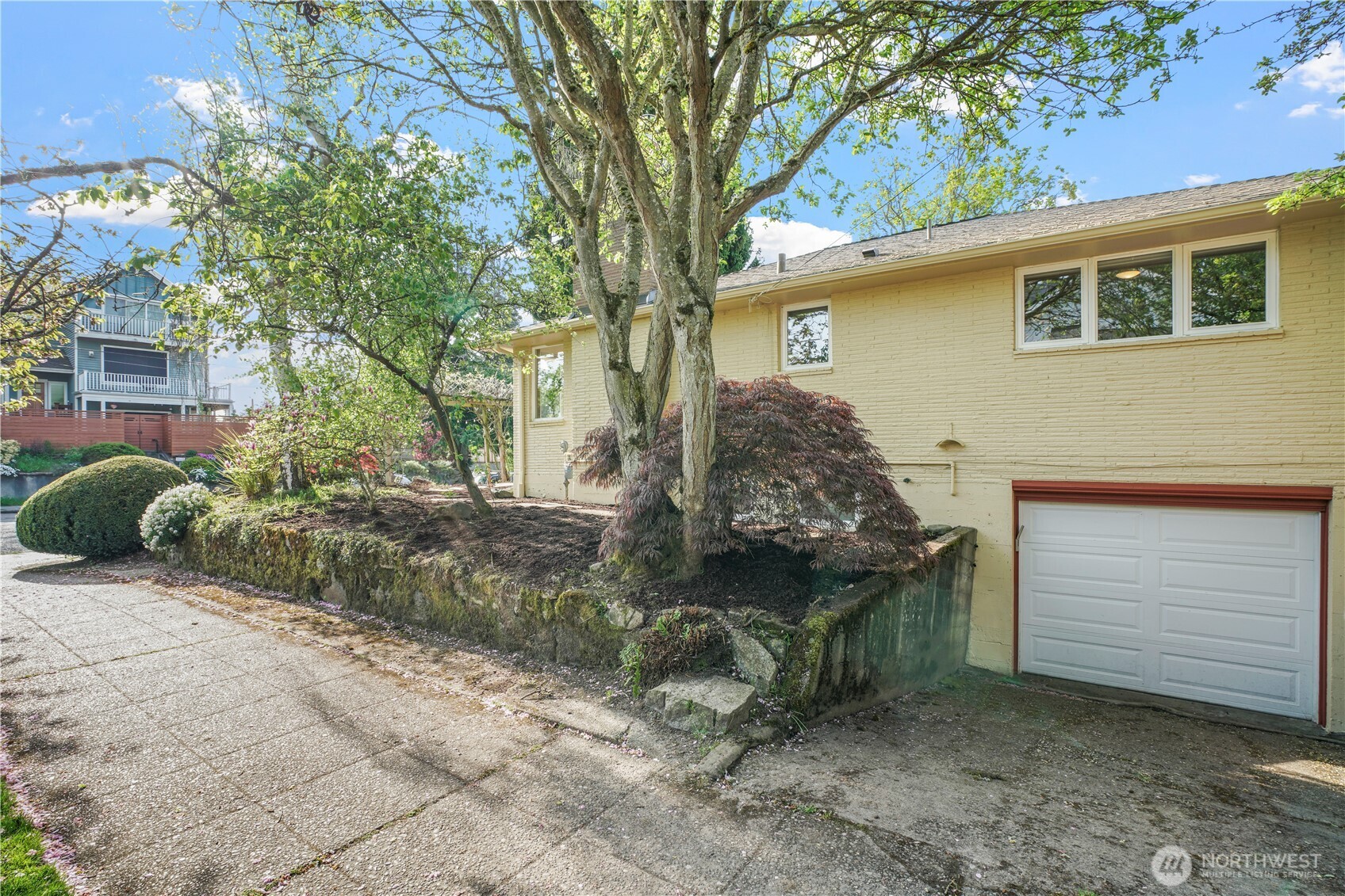 7217 28th Avenue NW, Seattle, WA 98117