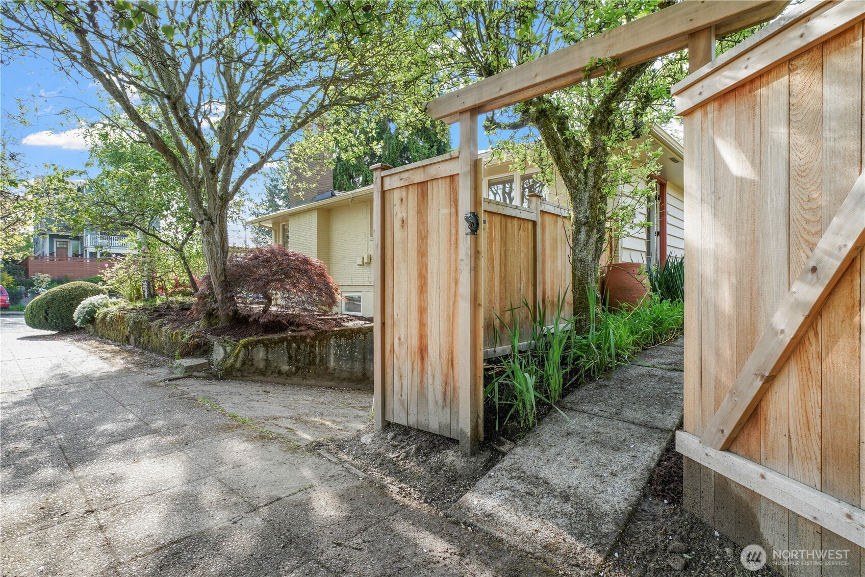 7217 28th Avenue NW, Seattle, WA 98117