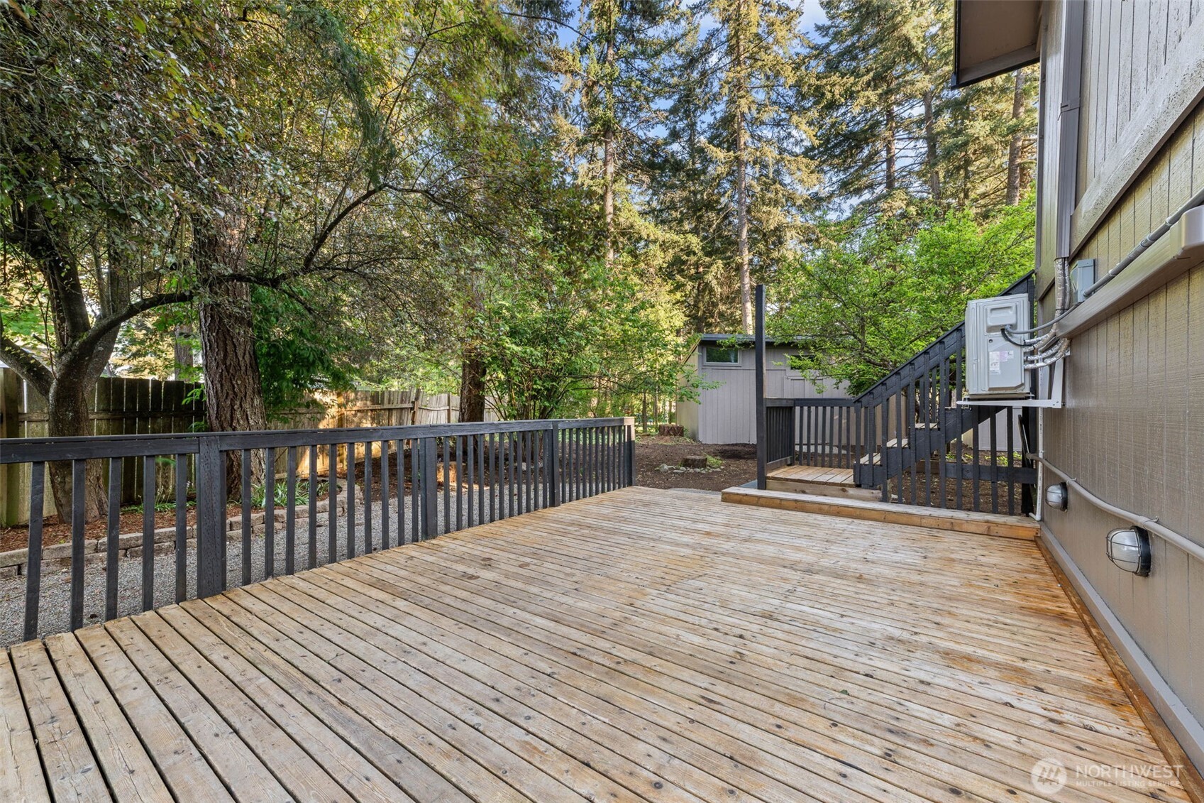 136 Rainier Acres Road SE, Rainier, WA 98576