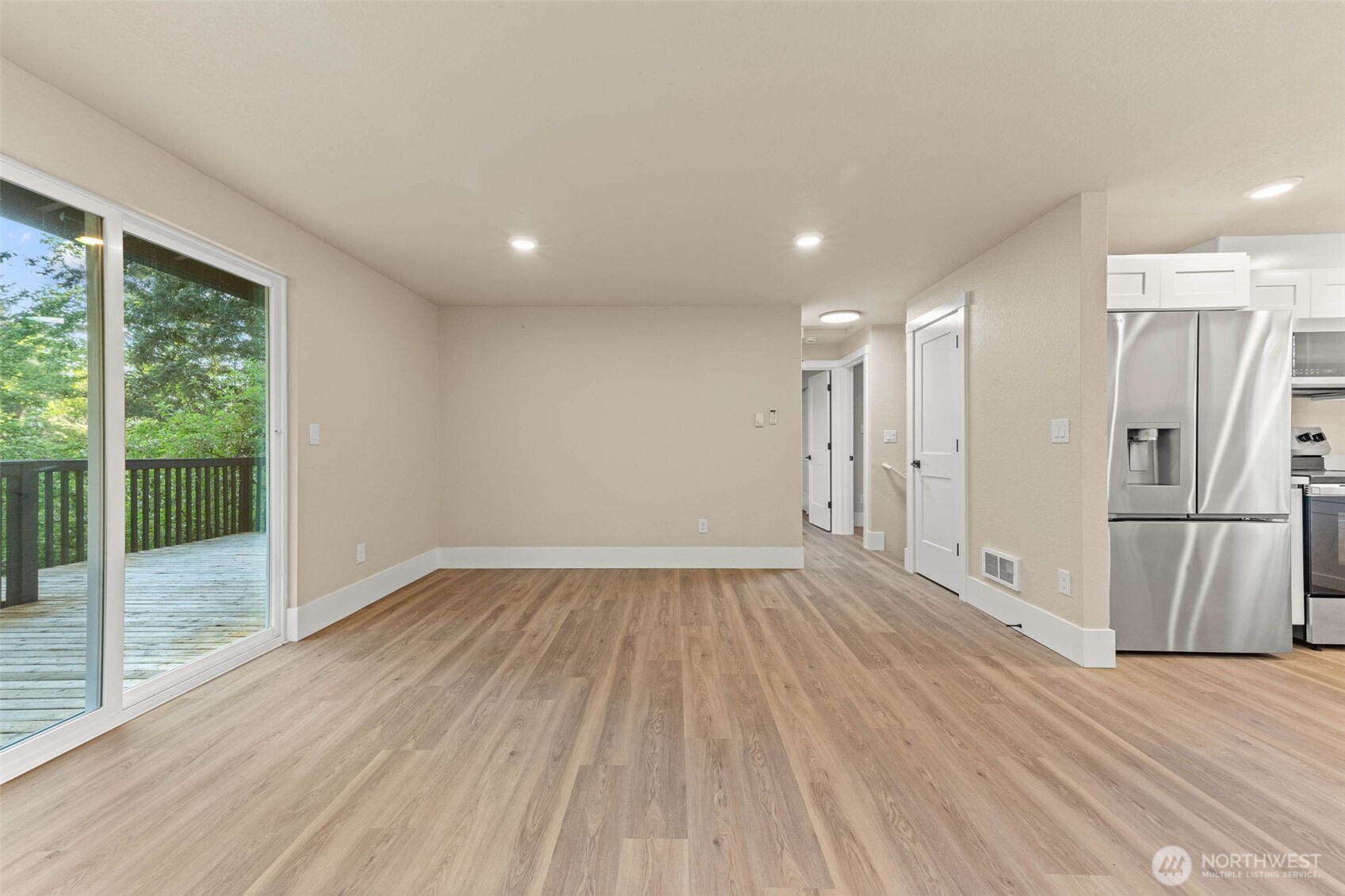 136 Rainier Acres Road SE, Rainier, WA 98576