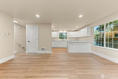 136 Rainier Acres Road SE, Rainier, WA 98576 - Photo 7
