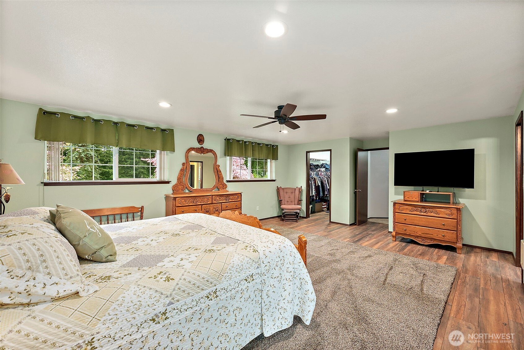 3225 83rd Avenue SW, Olympia, WA 98512