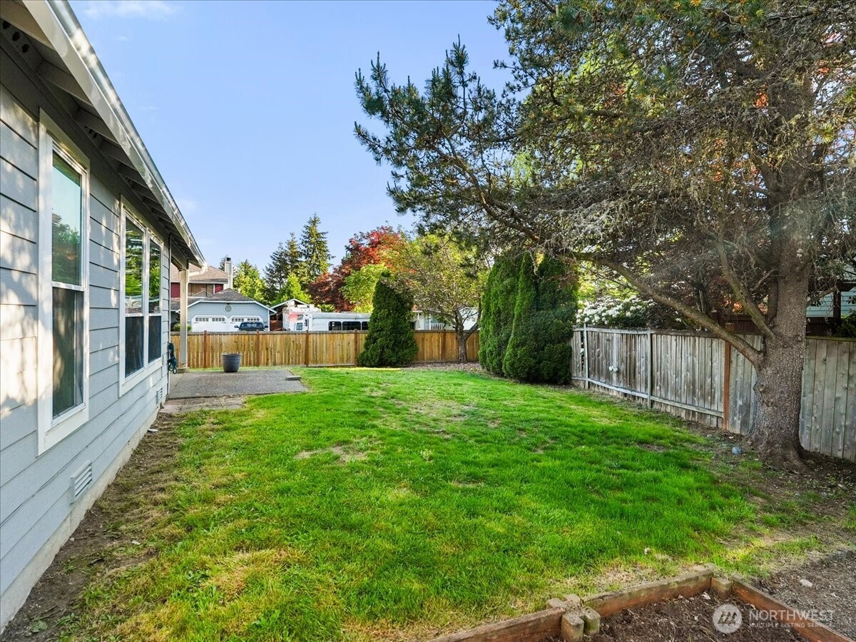28123 230 Avenue SE, Maple Valley, WA 98038
