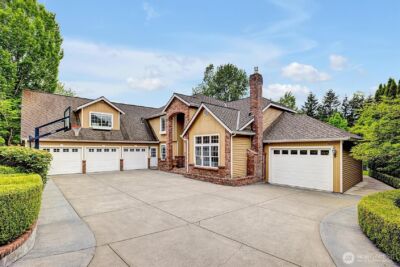 4511 238th Place SE, Sammamish, WA 98029 - Photo 2