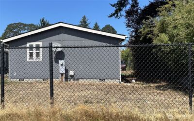 10715 9th Avenue Ct S, Tacoma, WA 98444 - Photo 2