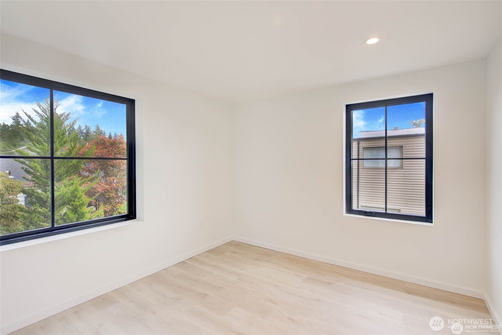 4608 NE 47th Street , Seattle, WA 98105