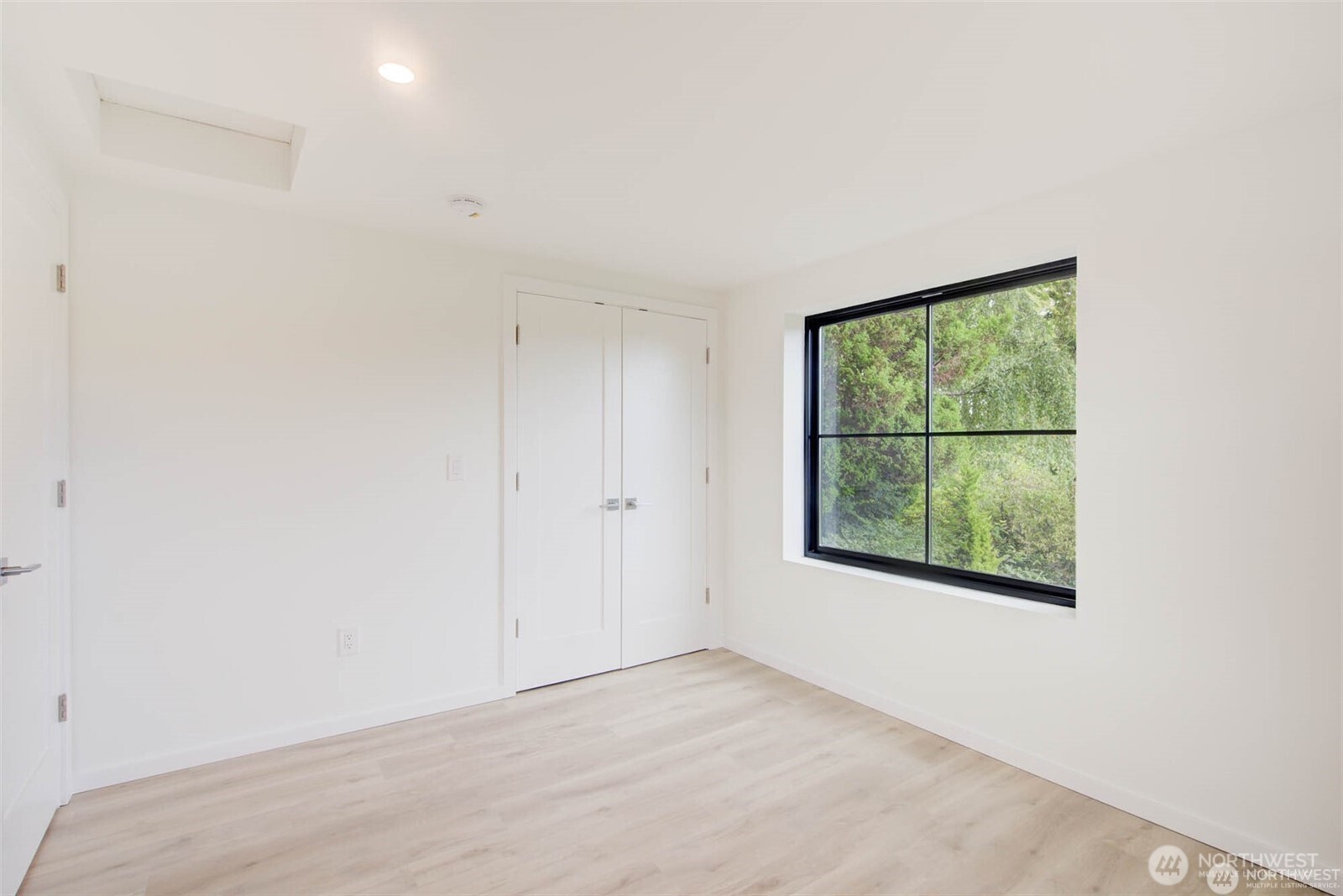 4608 NE 47th Street , Seattle, WA 98105