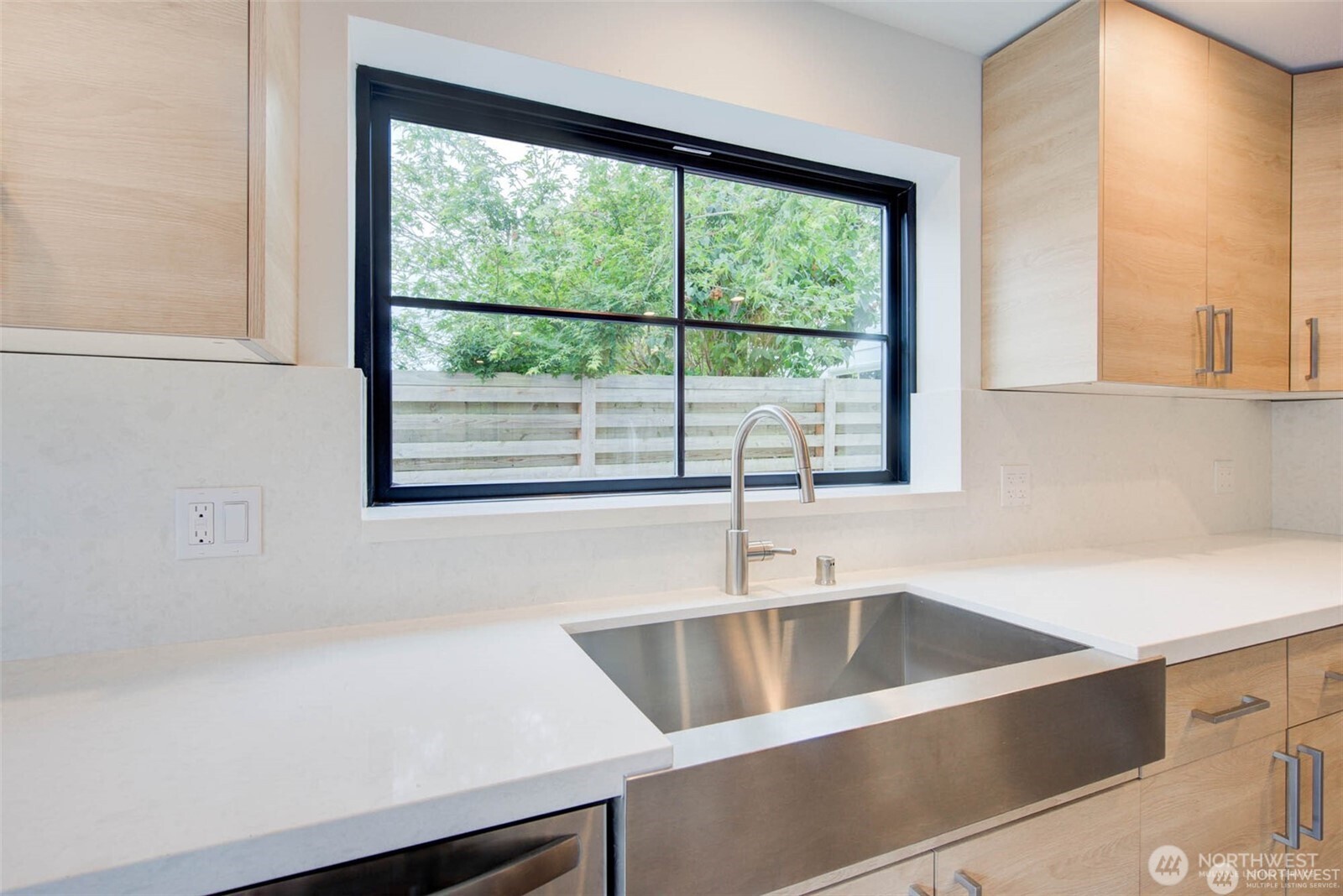 4608 NE 47th Street , Seattle, WA 98105