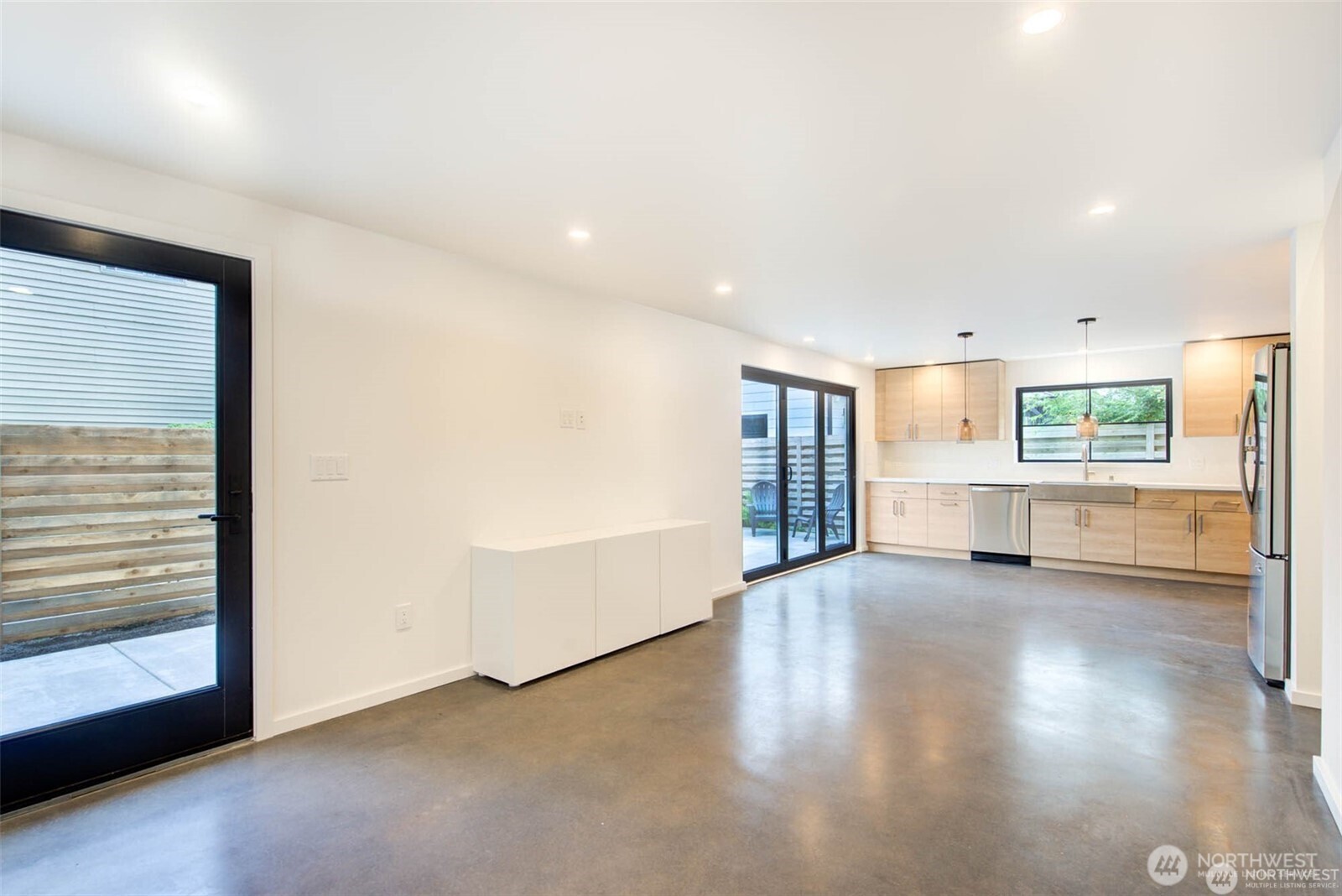 4608 NE 47th Street , Seattle, WA 98105