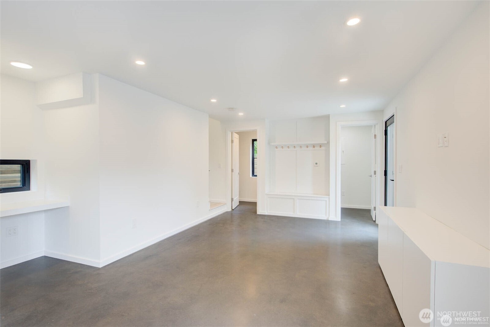 4608 NE 47th Street , Seattle, WA 98105