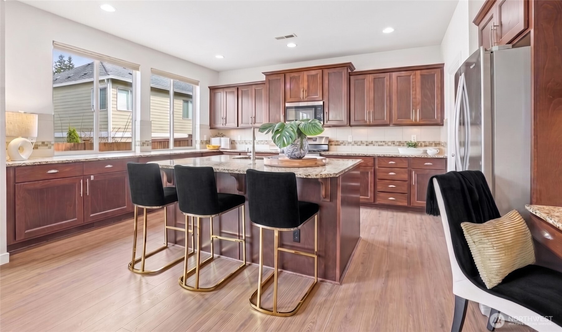 19817 35th Drive SE, Bothell, WA 98012-7842