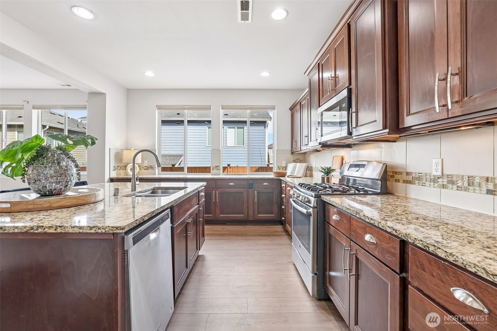 19817 35th Drive SE, Bothell, WA 98012-7842