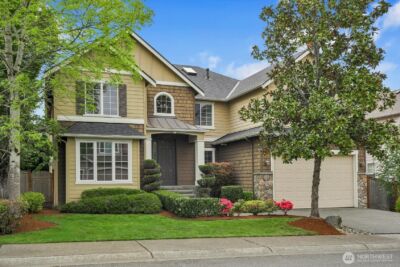 323 239th CT SE , Sammamish, WA 98074 - Photo 2
