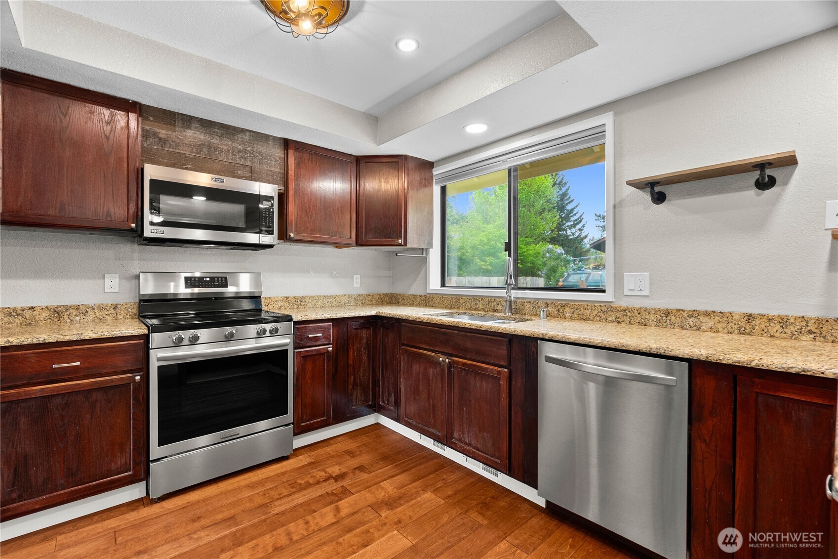 31312 62nd Avenue S, Roy, WA 98580