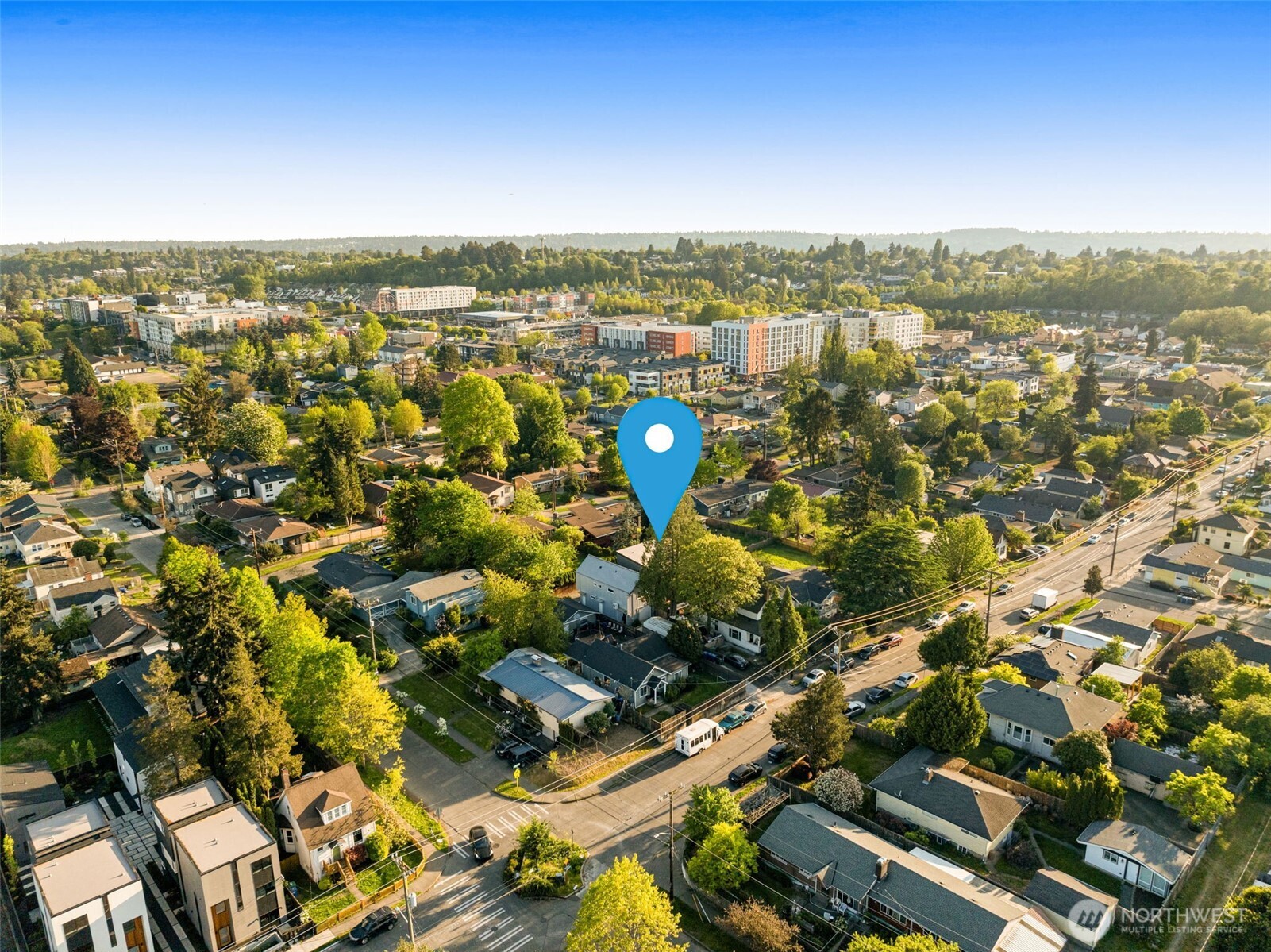 4321 S Holly Street , Seattle, WA 98118