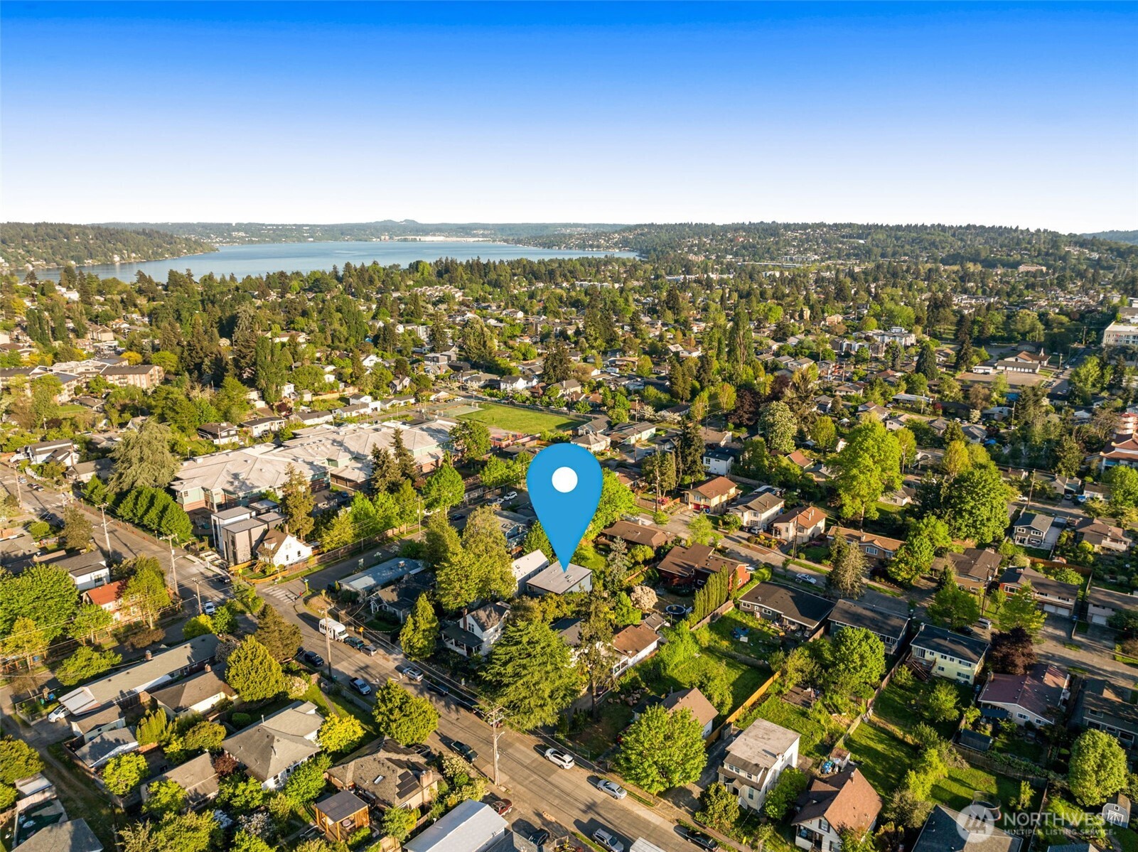 4321 S Holly Street , Seattle, WA 98118