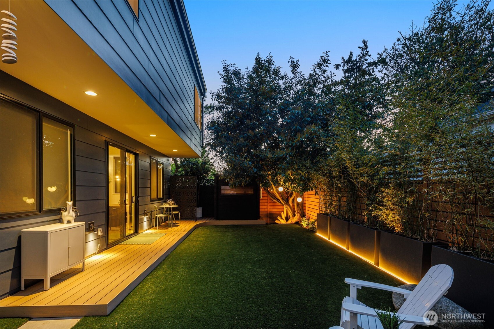 4321 S Holly Street , Seattle, WA 98118