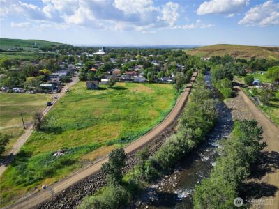 2121 Walnut Street , Milton-Freewater, OR 97862