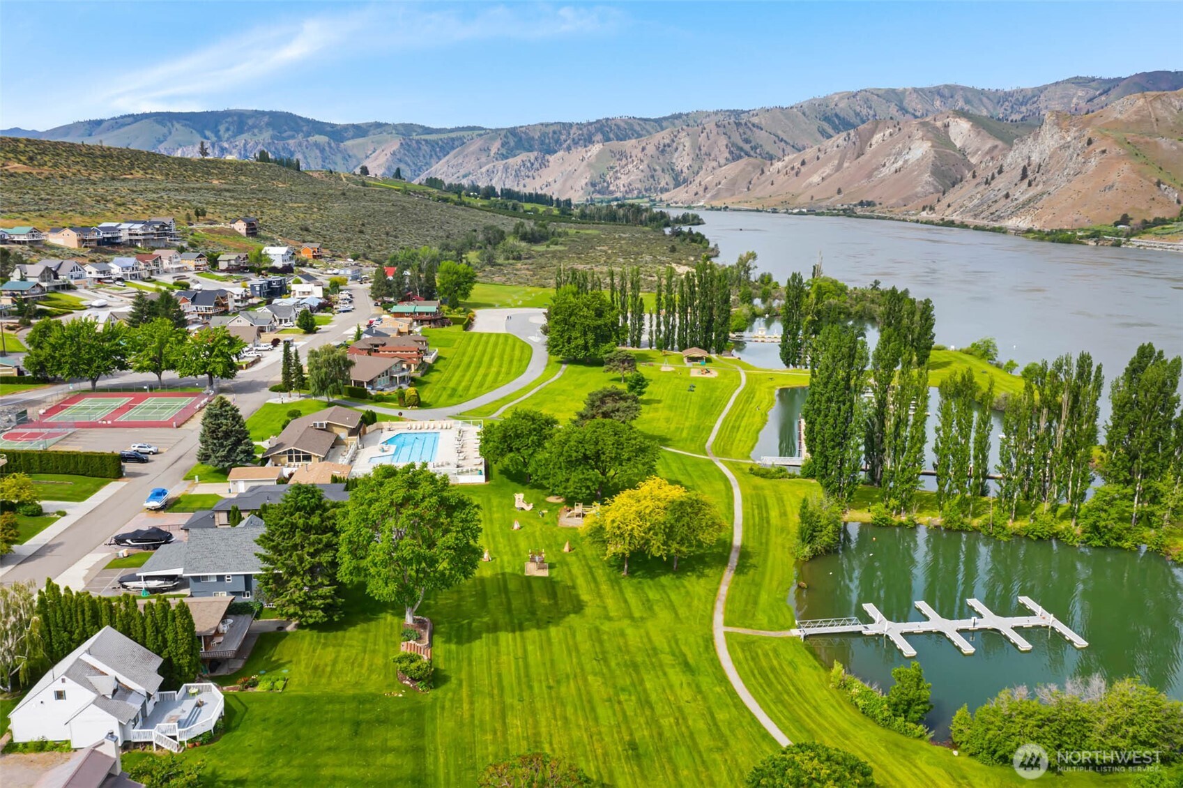 525 W Marine View Dr , Orondo, WA 98843