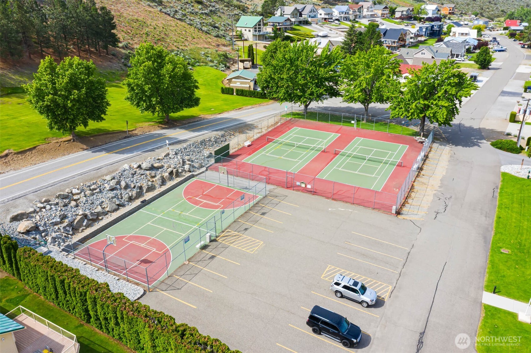 525 W Marine View Dr , Orondo, WA 98843