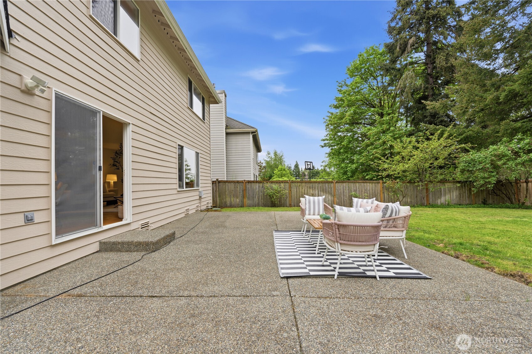 8231 126th Place SE, Newcastle, WA 98056