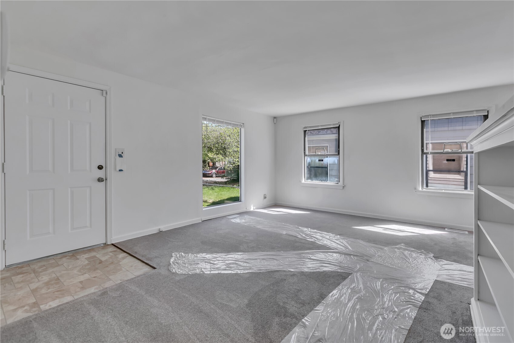 9013 11th Ave SW, Seattle, WA 98106