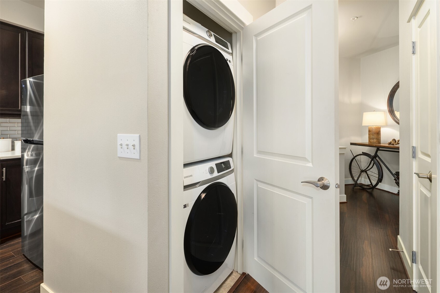 15700 116th Avenue NE #404, Bothell, WA 98011