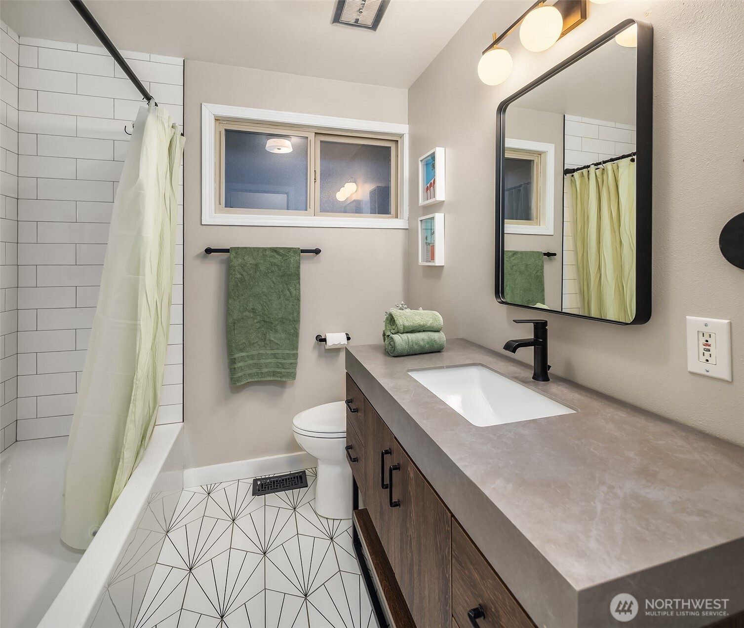 7515 Bagley Avenue N, Seattle, WA 98103